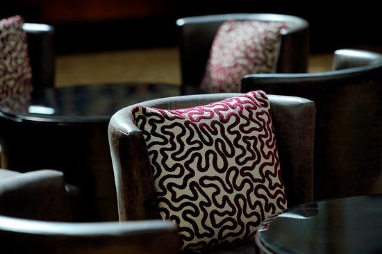 Piano Lounge